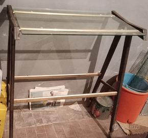 tavolo TV Vintage con rotelle 