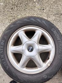 Cerchi in lega (15 pollici)