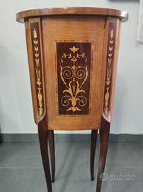 comodino stile luigi xv