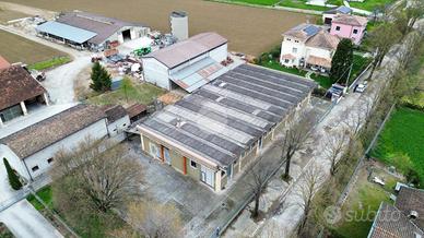 CAPANNONE A CASTEL GOFFREDO