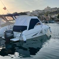 Barca Saver 590 cabin