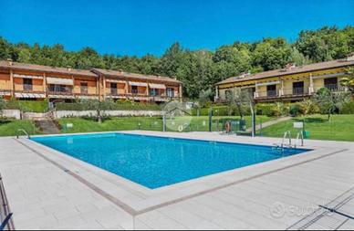 3 LOCALI A PUEGNAGO SUL GARDA