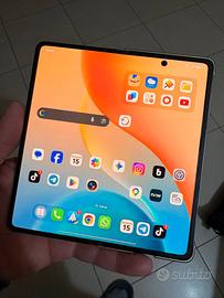 Honor Magic V5