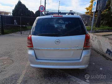 Opel Zafira 1.9 CDTI 