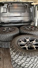 Cerchi e gomme Jeep Rubicon 255/75/17