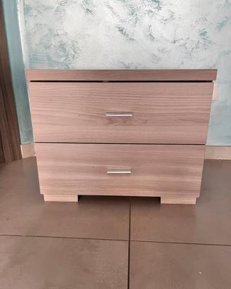 ✨ Comodino in legno chiaro ✨