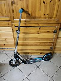 Monopattino ragazzo