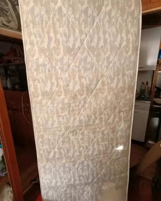 coppia materasso misura standard,1 rete pieghevole