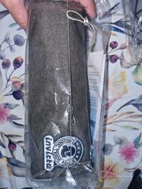 Astucci Invicta e Seven