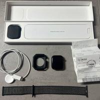 Apple watch 7 45mm con cover Rugged Armour