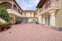 villa-di-374-m²-con-piu-di-5-locali-e-posto-auto-a