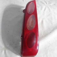 FANALE POSTERIORE SX A LED INTEGRATO NEL PORTELLON