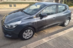 Renault Clio dCi 8V 75 CV 5 porte Moschino Life