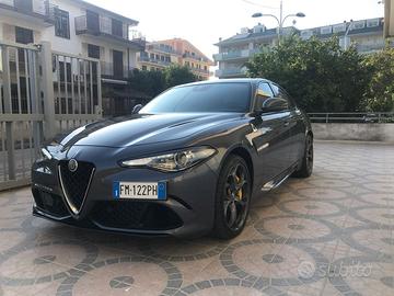 Alfa giulia quadrifoglio