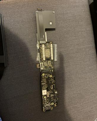 Macbook Air Logic Board bloccata
