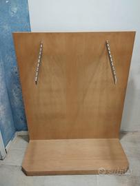 Espositore in legno