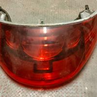 faro posteriore beverly 500