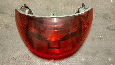 faro posteriore beverly 500