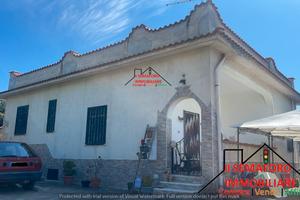 Villa a Partinico (Rif.1286)