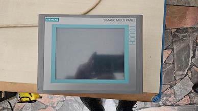Siemens HMI 6AV6 643-0CB01-1AX1  Usato funzionante