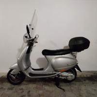 Vespa 125 ET4