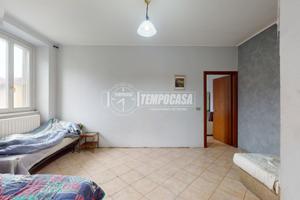 BILOCALE CON CUCINA SEPARATA IN CONTESTO D'EPOCA