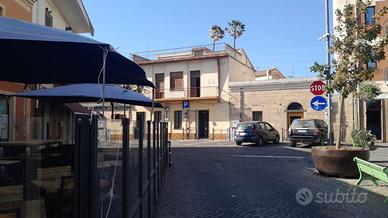Porzione ind.te centro con terrazza vista laguna