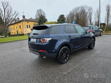 Land Rover Discovery  -  2017