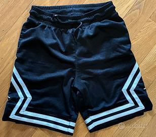 Pantaloncini Jordan 10-12 anni