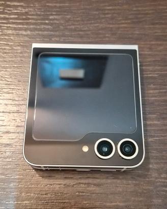 Samsung ZFlip 6 256 GB 5G 