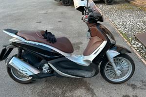 Piaggio Beverly 300 ie