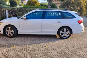 Skoda Octavia GPL  marzo 2021 condizioni ottime