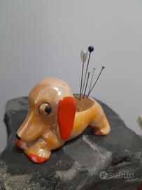 Puntaspilli bassotto porcellana lustro vintage '50