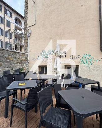 Attività / Licenza di 75 m² con 5 locali a Trieste