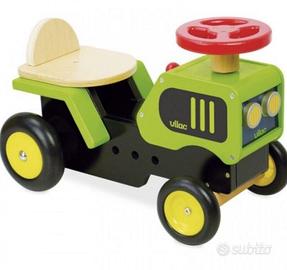 Trattore in legno Vilac
