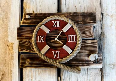 Orologio da parete fatto a mano in legno e resina