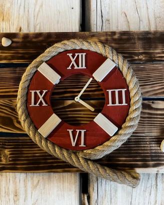 Orologio da parete fatto a mano in legno e resina
