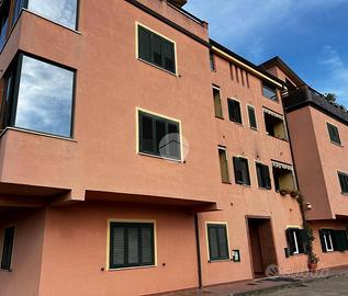 5 LOCALI A MENDICINO