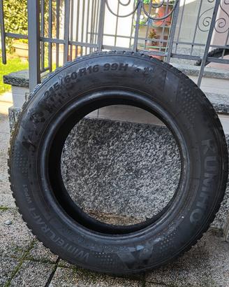 Gomme invernali Kumho 215 60 r16