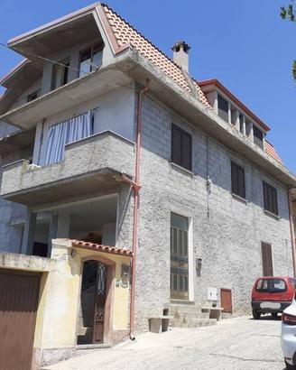 Immobile in asta di 146 m² con 4 locali a Orotelli