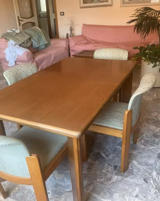 tavolo rettangolare in legno