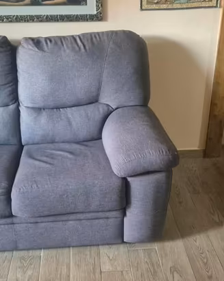 Divano + lavello bagno con mobiletto 