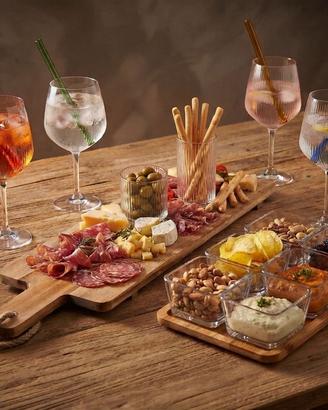 kit aperitivo, bicchieri,tagliere,ciotole,cannucce