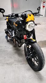 DUCATI SCRAMBLER 800 CC FULL THROTTLE 