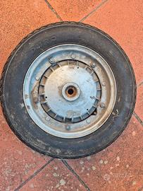 Ruota vespa e 3 specchietti