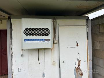 Cella frigo completa di motore
