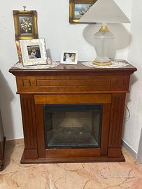 Camino elettrico con cornice in legno!