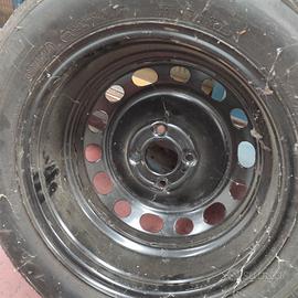 Cerchione R16 nuovo con copertura Michelin