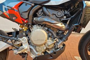 ducati hypermotard rve 698