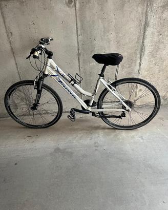Bici da trekking donna - Frera Hydroline